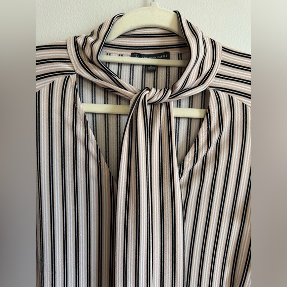 Adrianna Papell Women’s Striped Tie at Neck Flutter Short Sleeve Blouse Size 1X - Picture 3 of 10